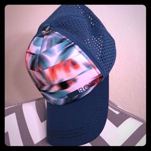 Roxy flowered Trucker Hat